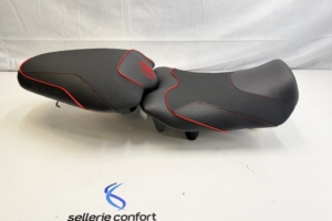 Selle confort Tracer 7 2025 rouge