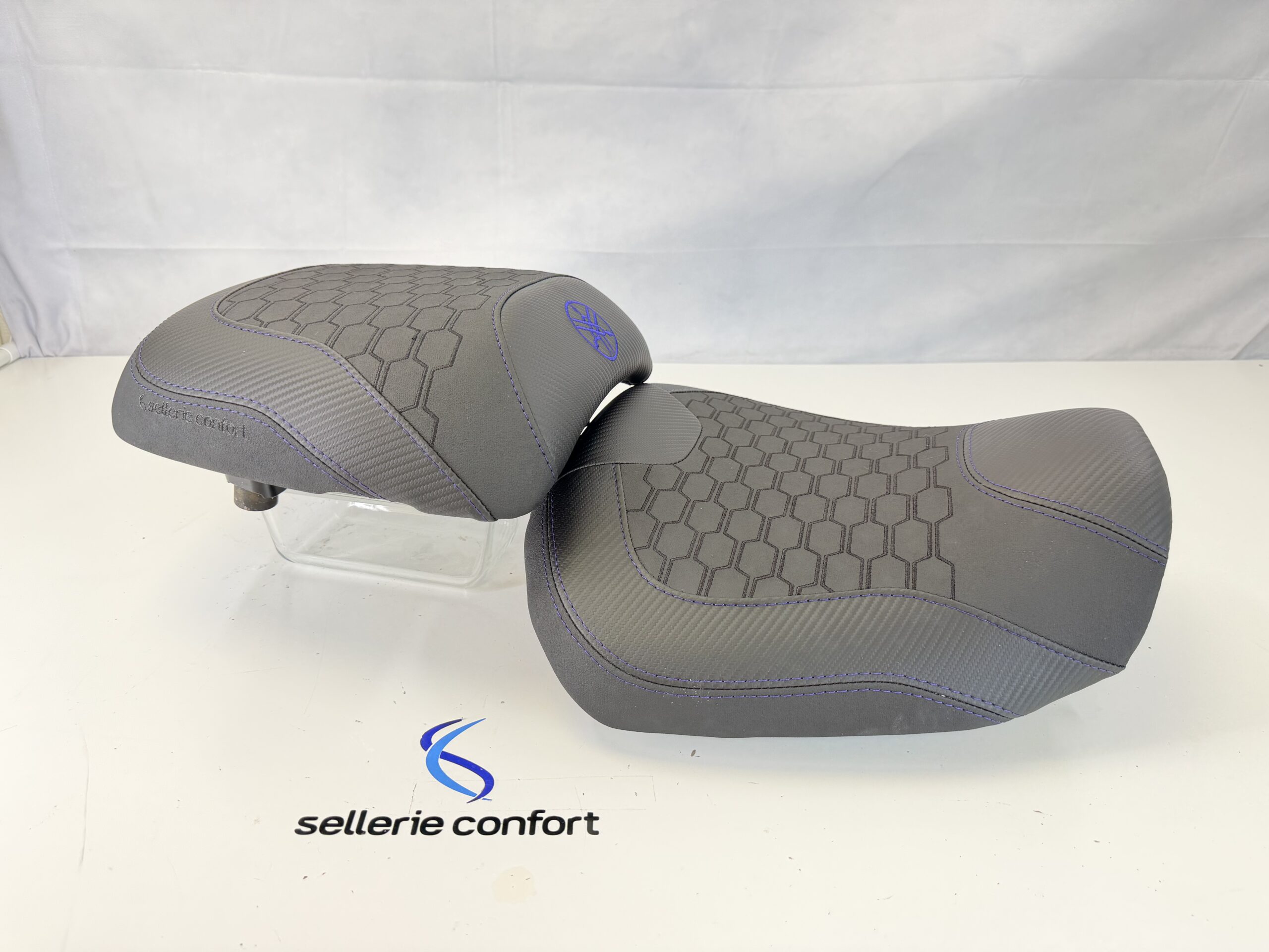 Selle confort Tracer 9 GT nid d'abeille REF:2202