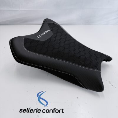 Housse de selle design Kawasaki ZX-6R de 2024 à 2027 - Nid d'abeille